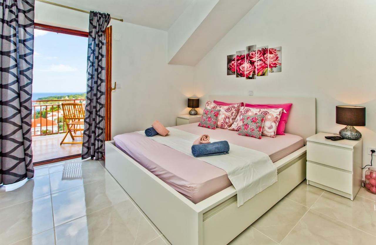 Apartments Ivusic Hvar Town Exterior foto